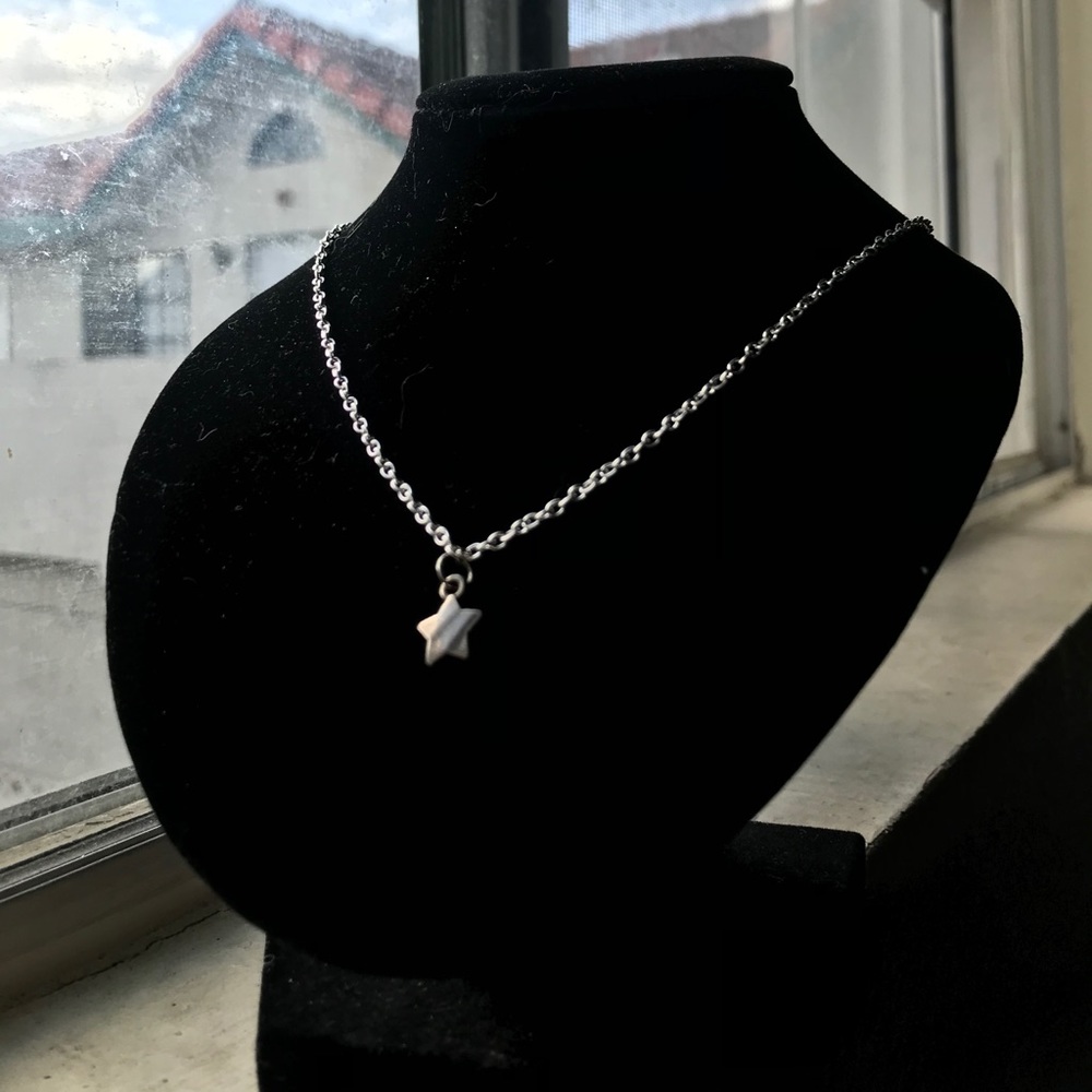 Star chain necklace
